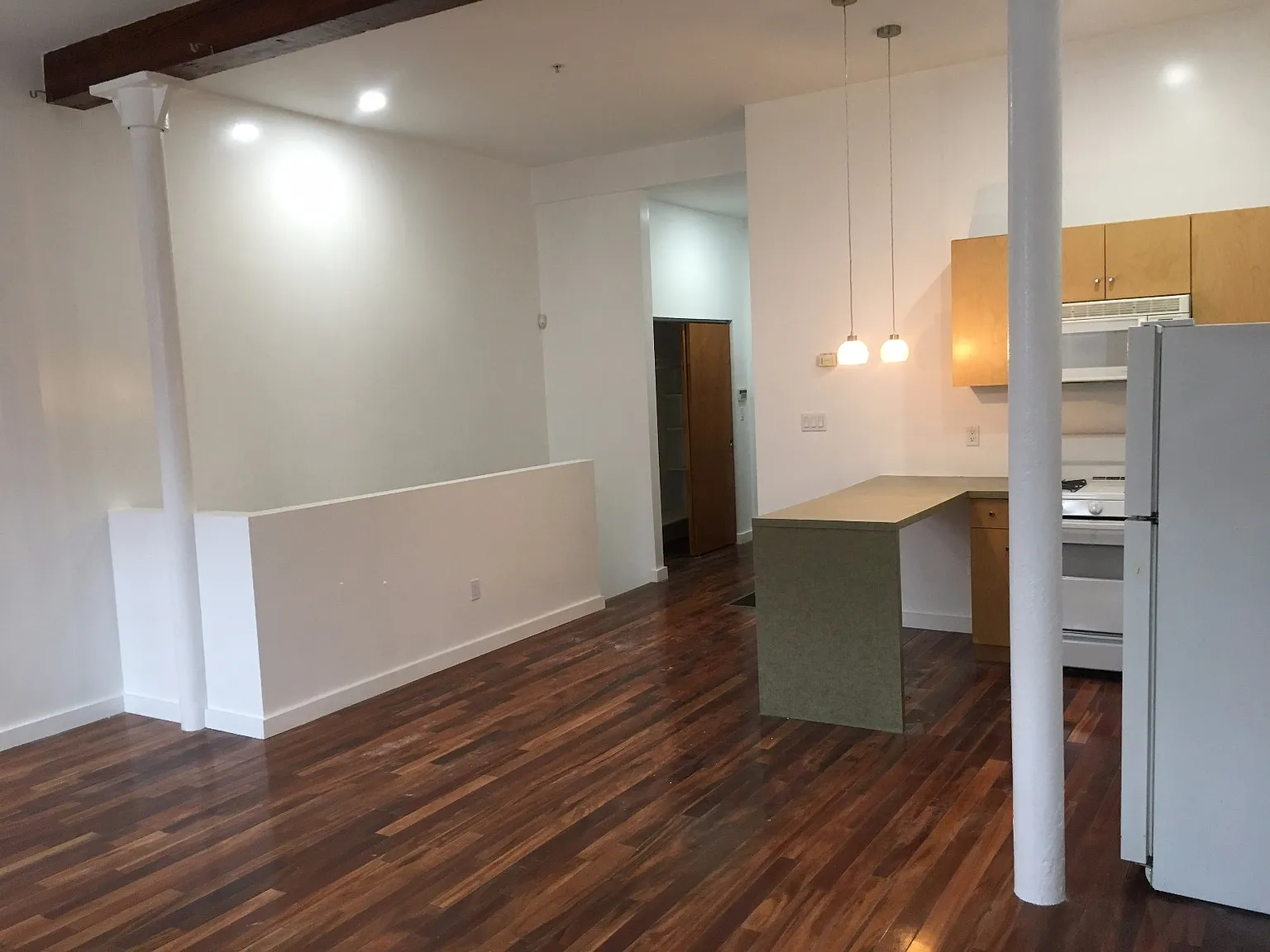 1 bed, 9999 sqft, $2,400 — Photo 4