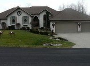 1677 E Durham Dr, Martinsville, IN 46151