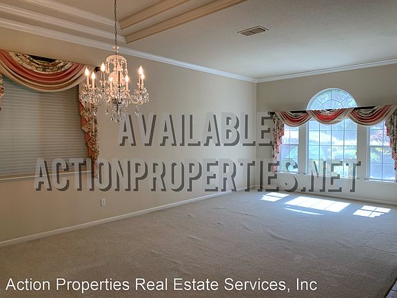 3rd image of 316 Melville Ct