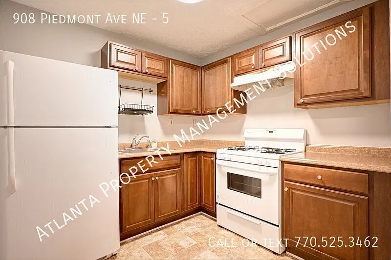 Studio, 600 sqft, $1,145 — Photo 2