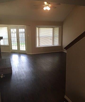 2nd image of 2406 McKensie Ln