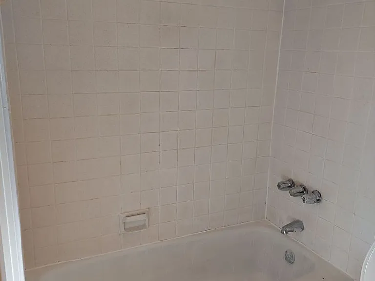 540-570 S Highland Dr — Photo 21