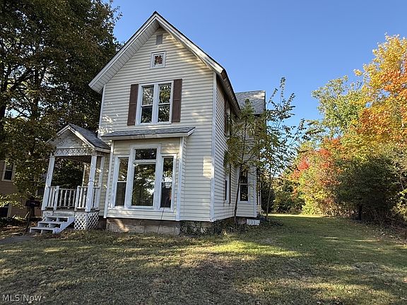 3rd image of 112 Water St