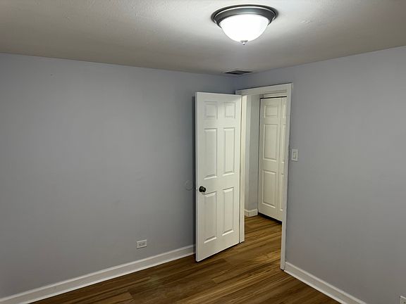 3rd image of 16425 Plymouth Dr