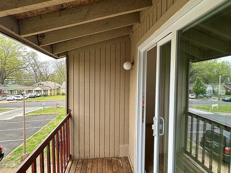 635 Patterson St #2 — Photo 13