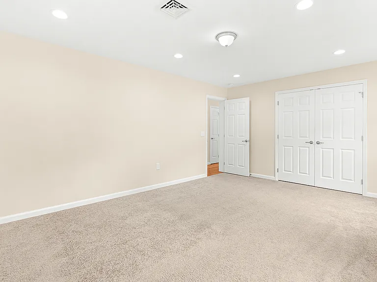 18 Grant Rd — Photo 32