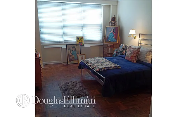 Sold by Douglas Elliman | media 14