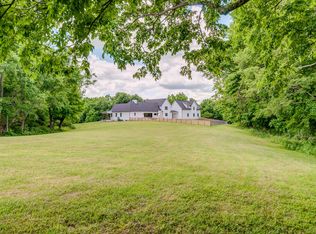 2546 Taylor Rd, Columbia, TN 38401