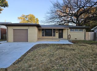 1628 W 20th St N, Wichita, KS 67203
