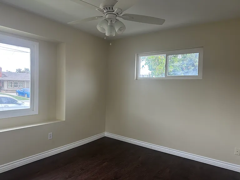 1454 El Prado Ave — Photo 14