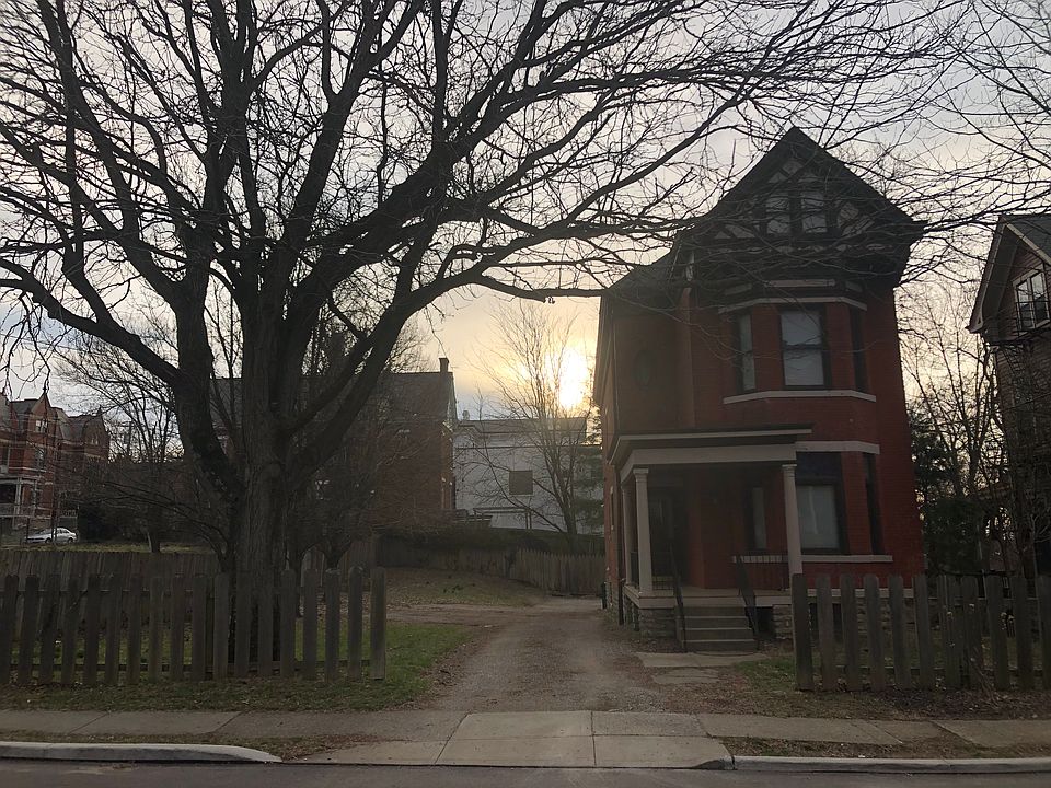 2nd image of 2628 Moorman Ave