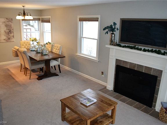 3rd image of 626 Sunrise View Dr