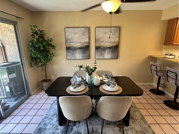 2901 W Ball Rd APT 4, Anaheim, CA 92804