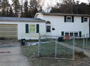 482 Brook Forest Dr, South Toms River, NJ 08757