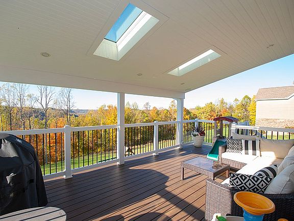 4th image of 41 Falling Water Ln