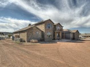1045 W Sapphire Dr, Saint George, UT 84770