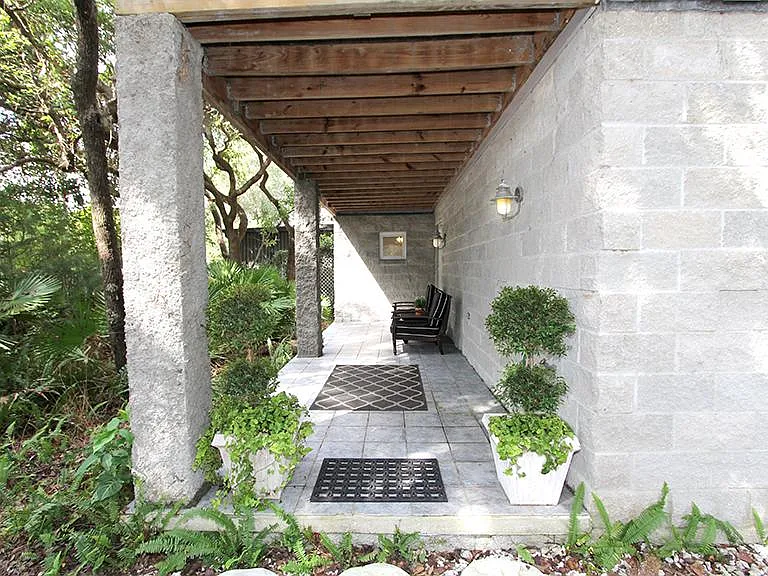 2379 Seminole Rd — Photo 3