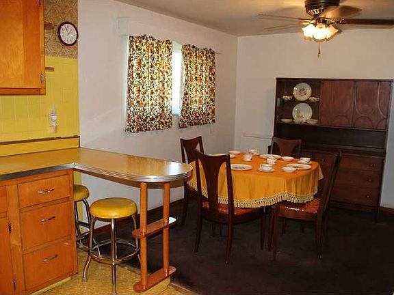 5th image of 306 Crawford Ave