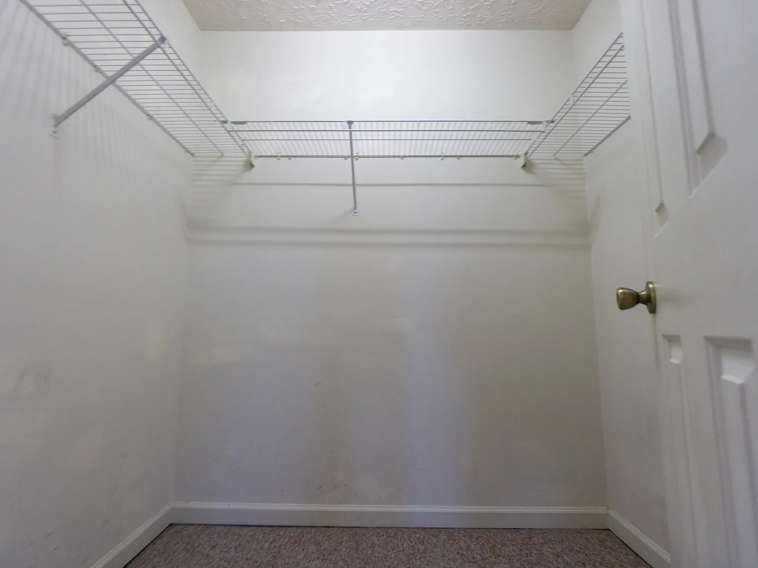 3200 John Hinkle Place - K — Photo 3