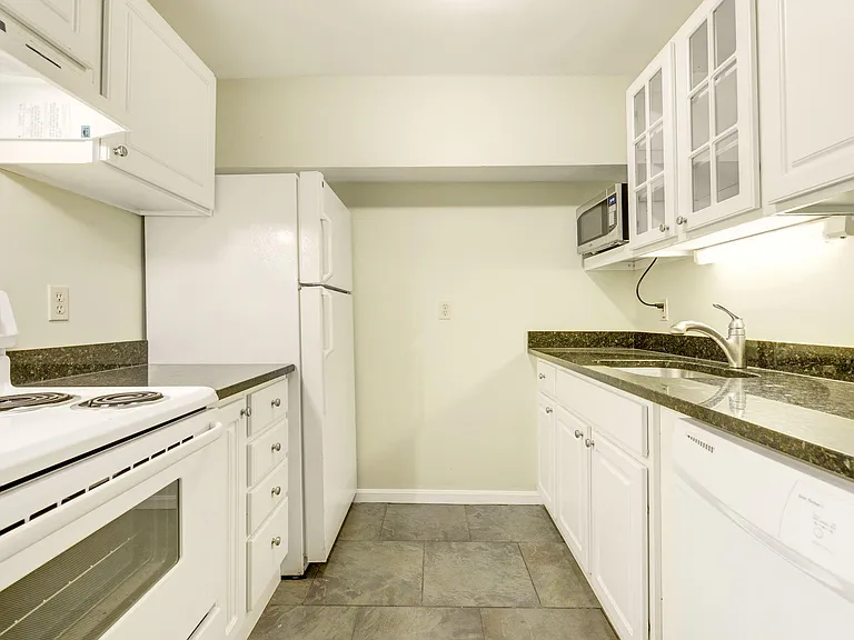 1761 Church St NW #B — Photo 1