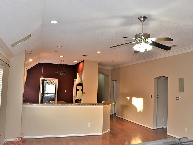 9401 Preston Trl — Photo 19
