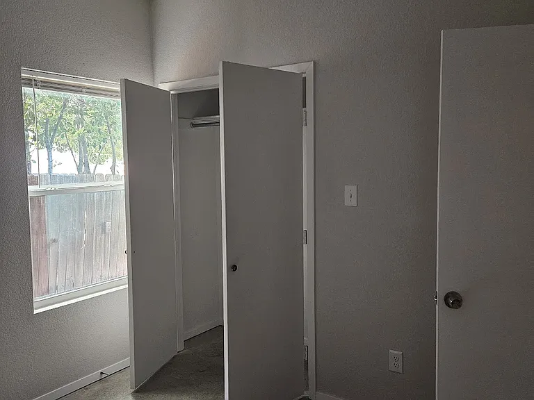 221 San Angelo St #A — Photo 17