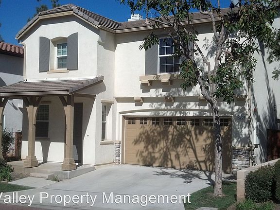 2nd image of 452 Sonora Cir