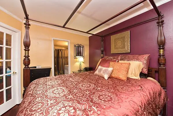 Rented by Keller Williams NYC | media 23