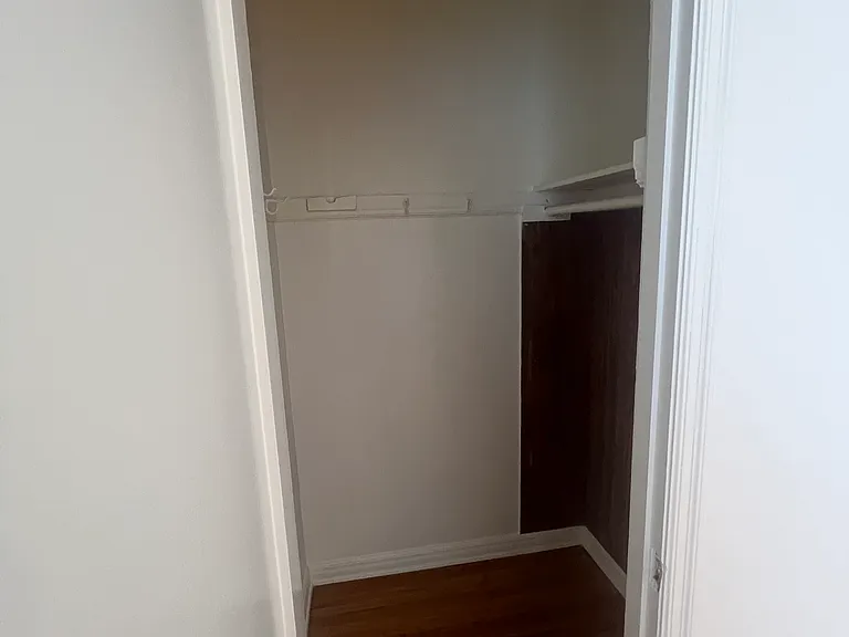 248 S Hobart Blvd #3/4 — Photo 17