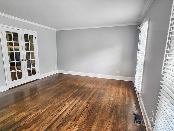 5th image of 8331 Dunstaff Rd