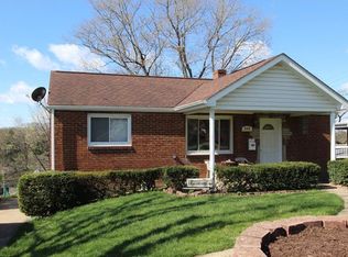 536 Chessbriar Dr, Bethel Park, PA