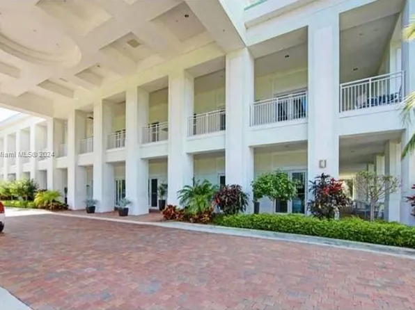 5300 NW 87th Ave #816, Miami, FL 33178