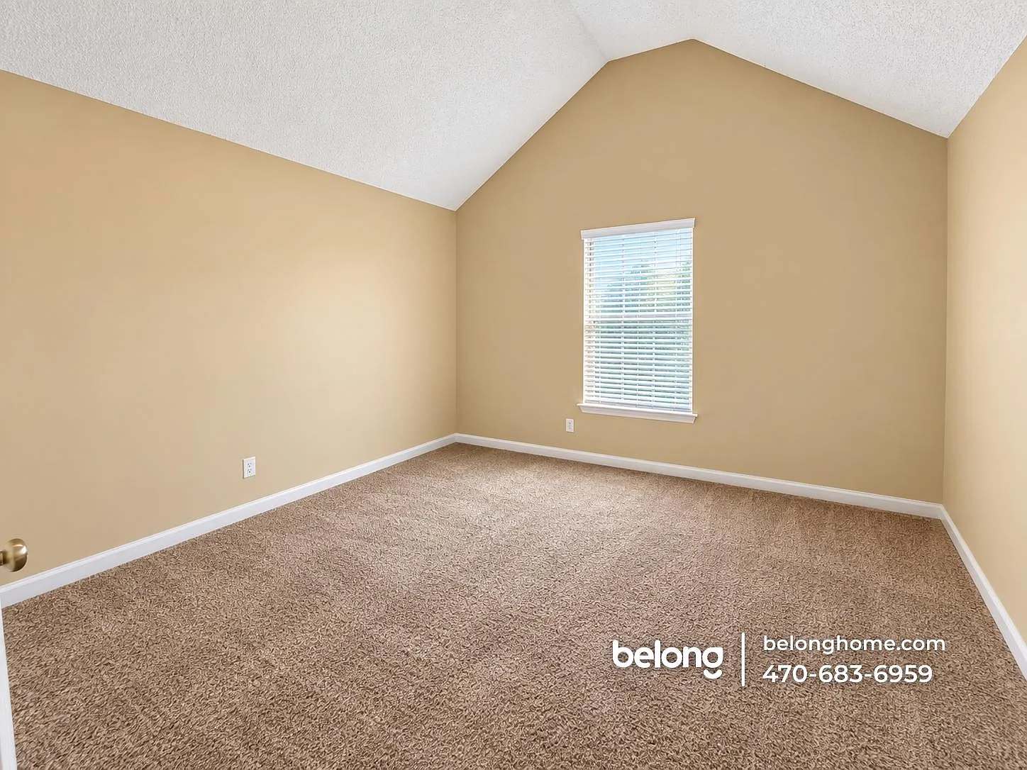 3 bed, 2.5 bath, 1988 sqft, $1,915 — Photo 4