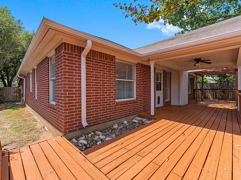 351 Fantasy Ln — Photo 28