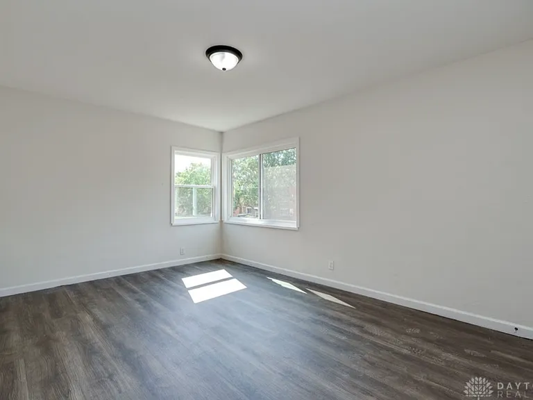 531 Hadley Ave #4 — Photo 7