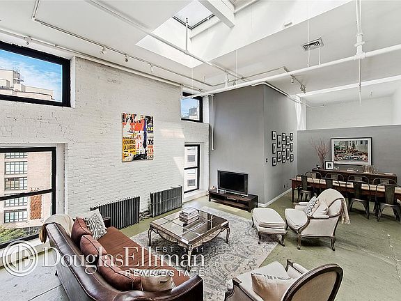 2nd image of 474 Greenwich St #Phn