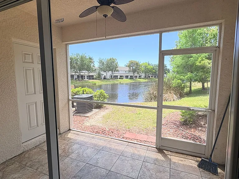 8162 Pacific Beach Dr — Photo 23
