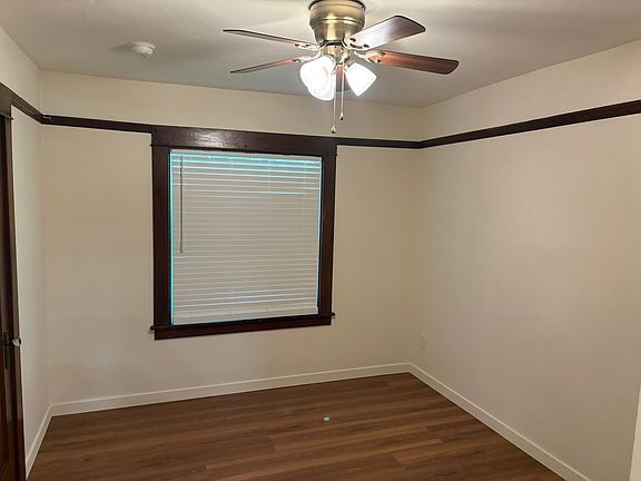 3rd image of 204 W 9th St