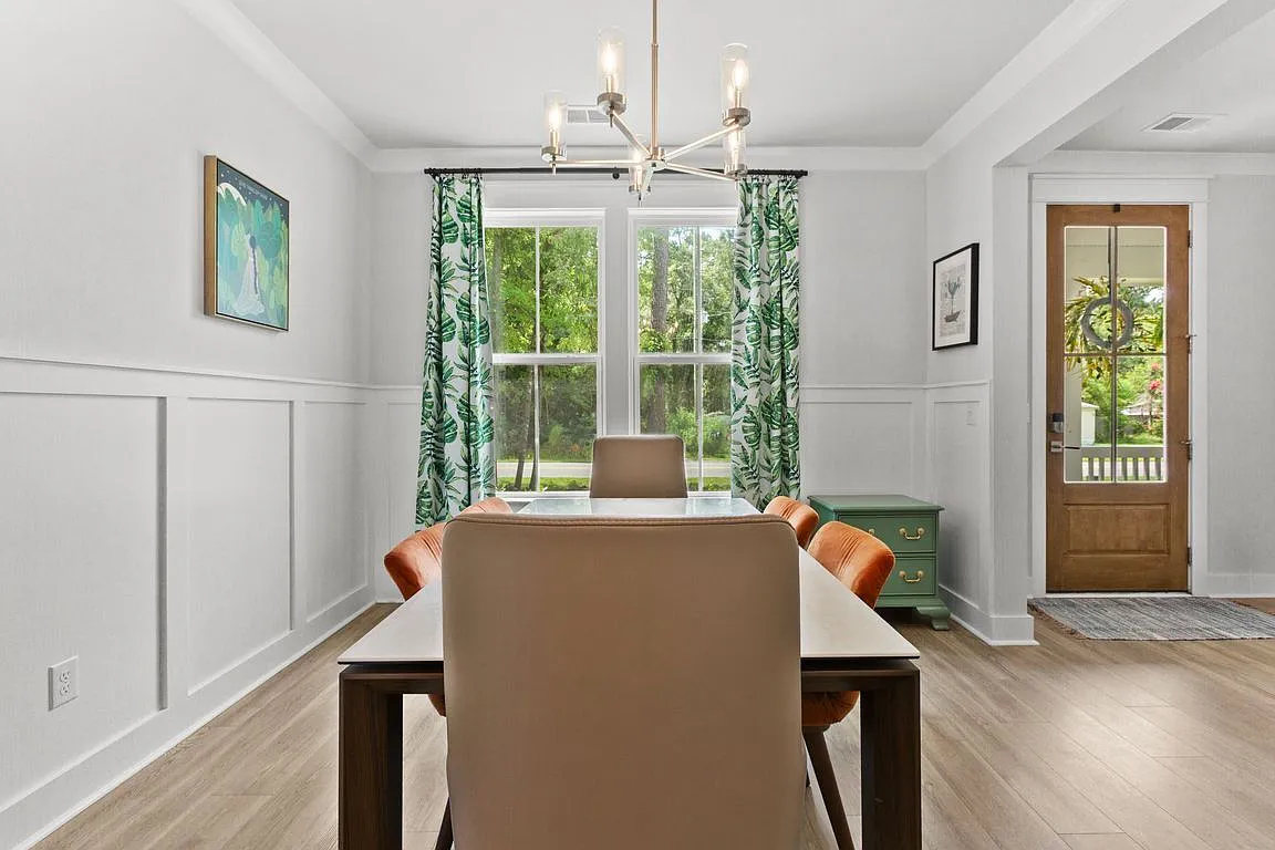 4 bed, 4.0 bath, 2948 sqft, $2,995 — Photo 3