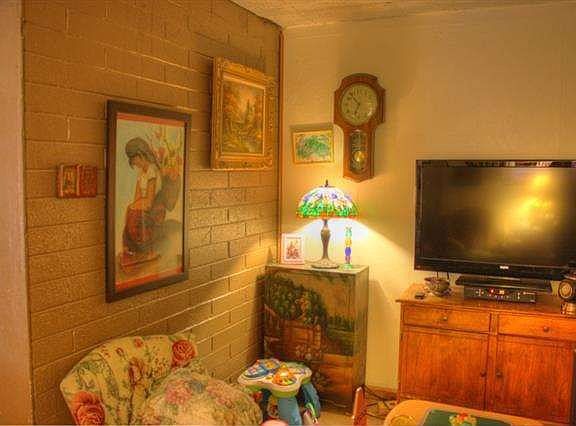 5th image of 1038 E La Casita Dr