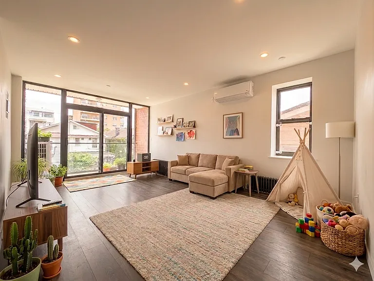 3031 Brighton Fifth St #3A — Photo 1