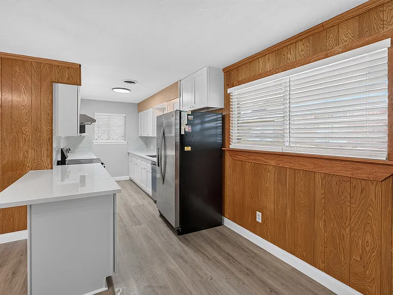 4022 Capri Dr — Photo 10