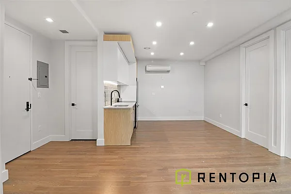Rented by Rentopia | media 21