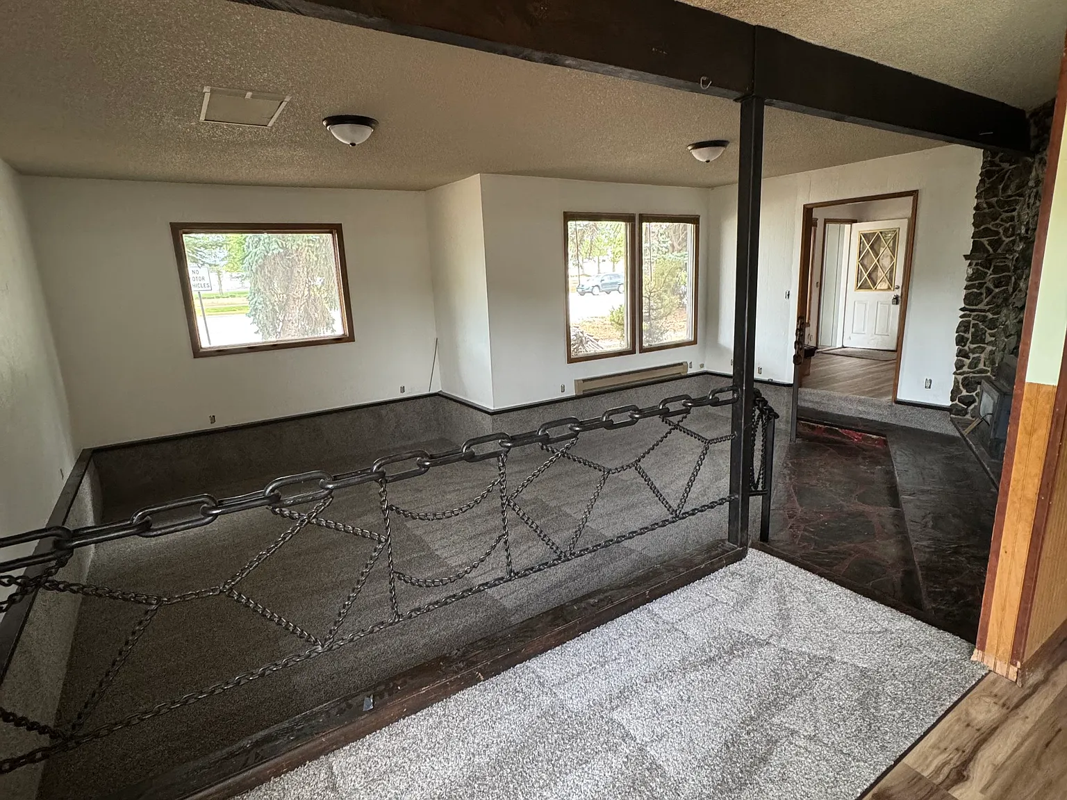 2 bed, 1450 sqft, $1,700 — Photo 2