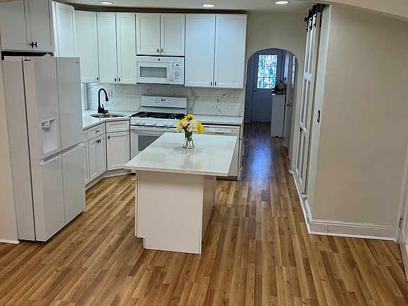 3rd image of 7702 4th Ave #1
