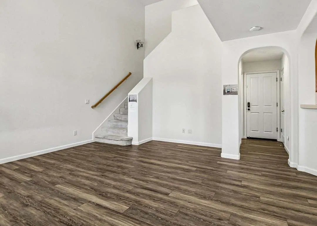 2 bed, 2.5 bath, 1482 sqft, $4,250 — Photo 2