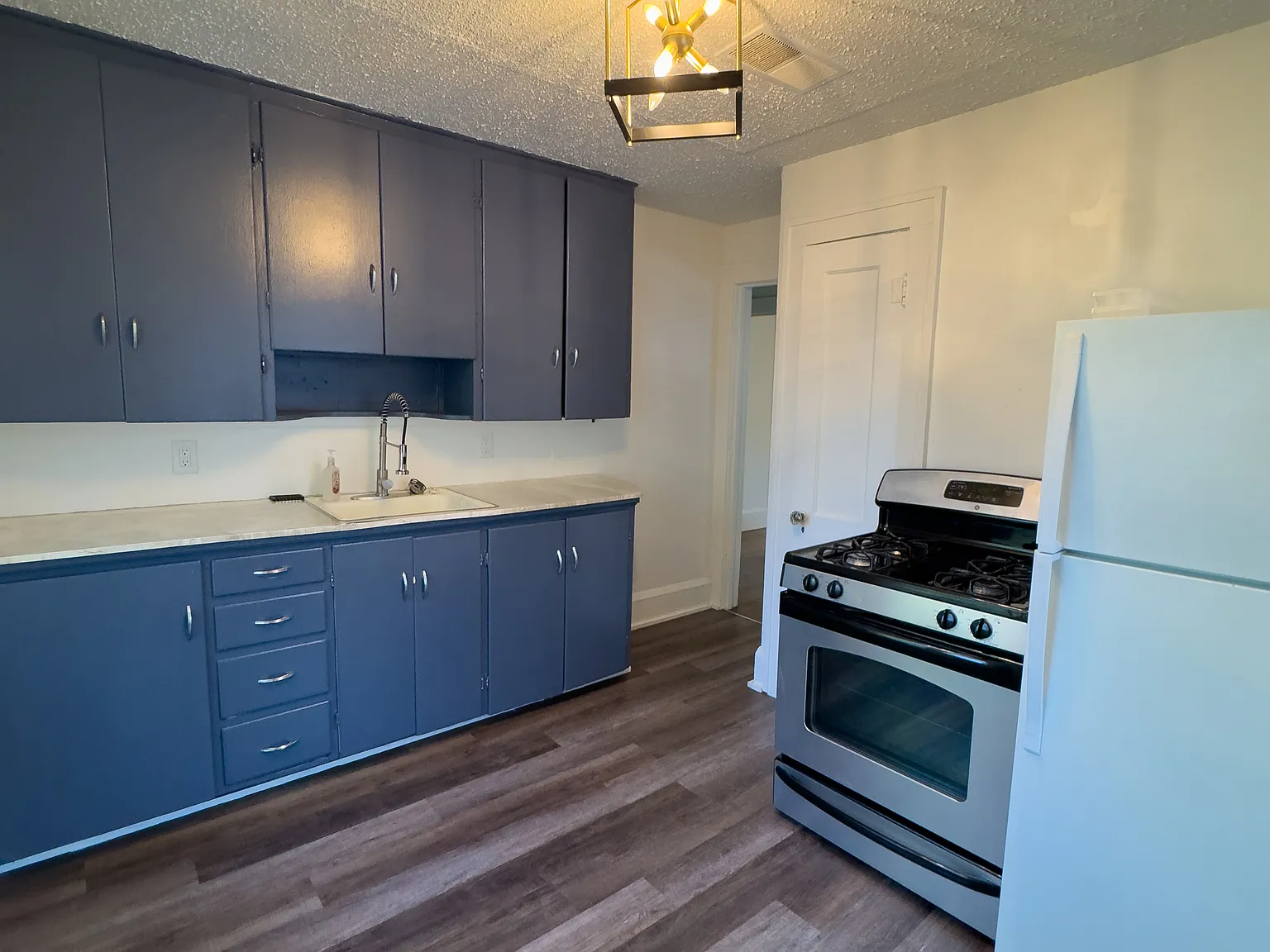 1 bed, $750 — Photo 2