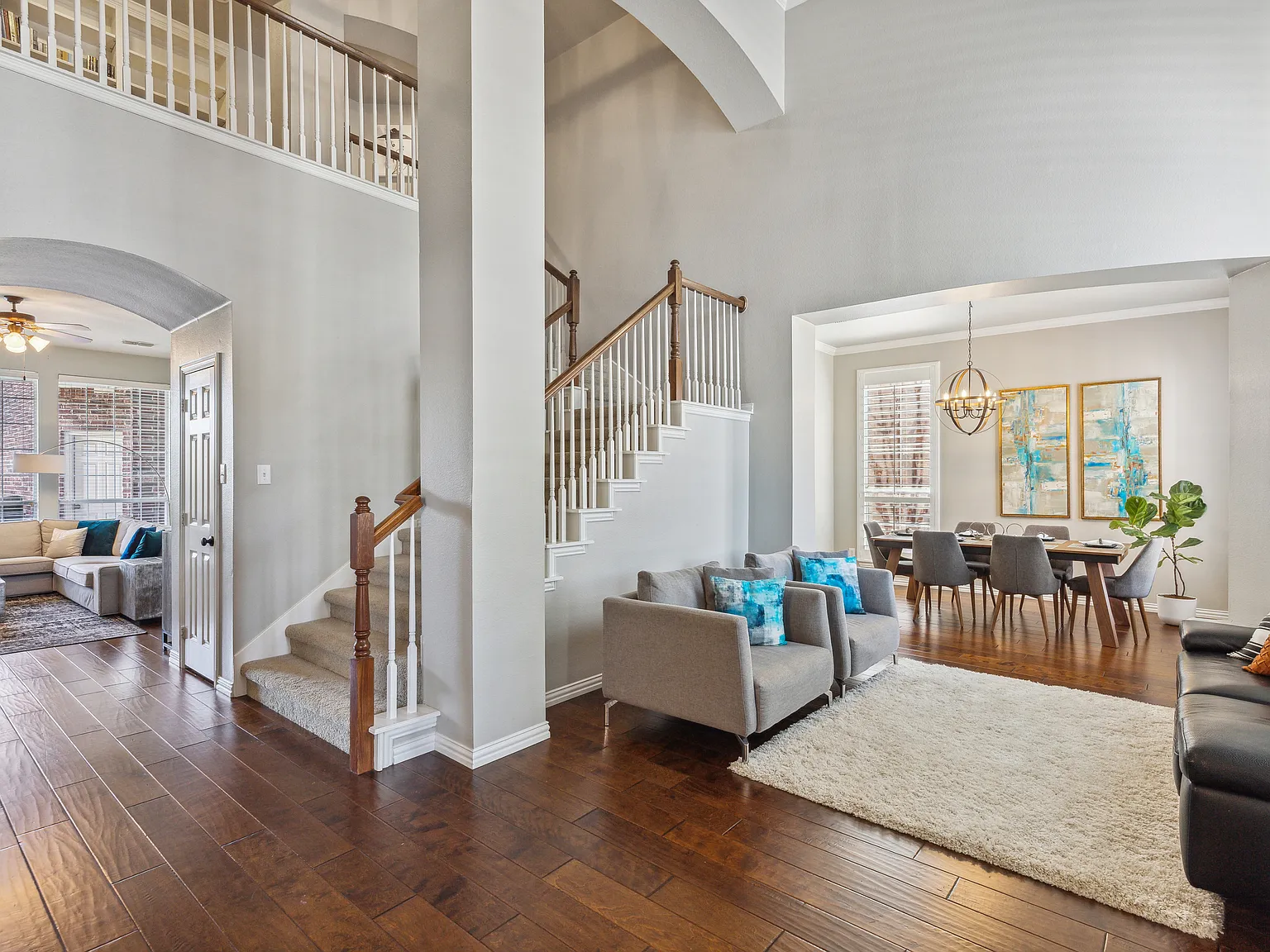 4 bed, 3.5 bath, 3674 sqft, $4,300 — Photo 4