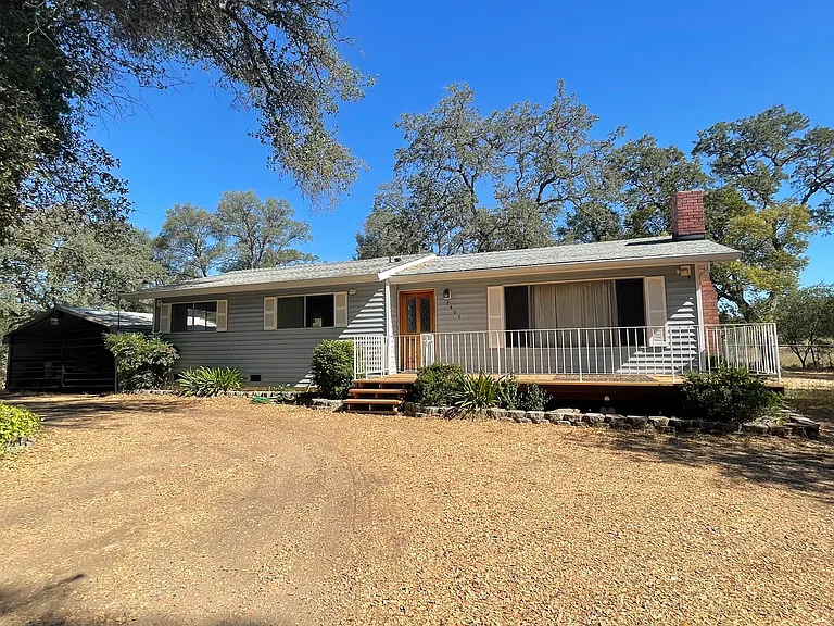 3407 Holsclaw Rd — Photo 1