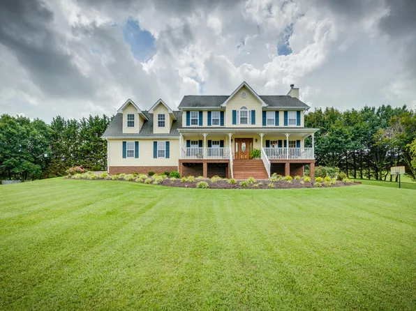 504 Painter Rd, Fall Branch, TN 37656